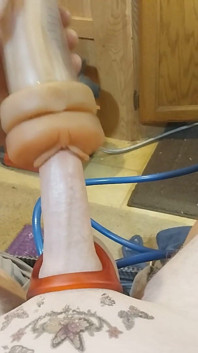 Solo Session with Pussy Pump