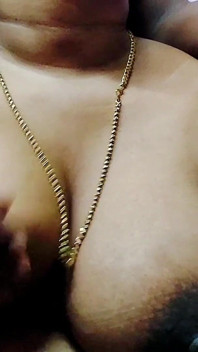 Meio-irmão faz sexo hardcore com meia-irmã