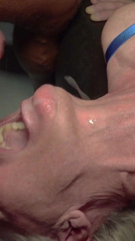 ¡Una gangbang masiva! ¡Coños, tetas, culo inseminados!