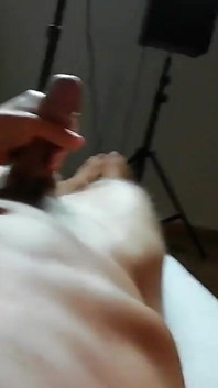 Zábavná část mého ranního denního rutinního cvičení ve sdíleném bytě