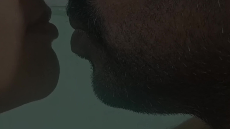 Wonder: Aldatan evli kadınlar lipp kiss ve tounge twist romantizmi ile...