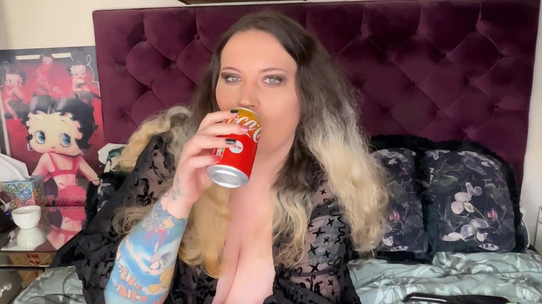 MissFFW: FFW boit du cola de citron et se fait baiser...