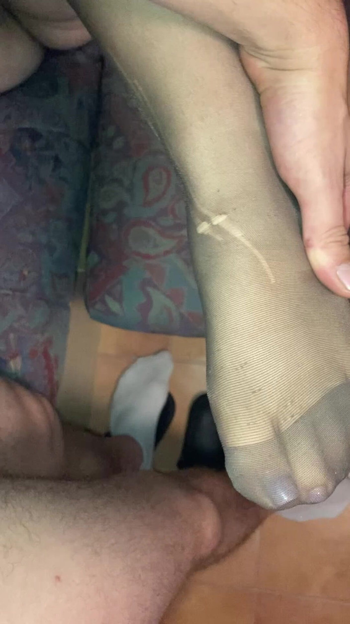 Hotbdsm: Já můj pán se svýma poslušnýma nohama