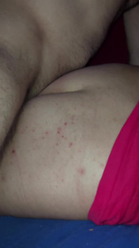 Une BBW se fait baiser et éjaculer dans la chatte et sur le cul