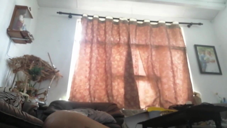 Tina Baby: Desi hizmetçi teyzem evde yalnızken beni nasıl baştan çıkarıyor götten sikiliyor