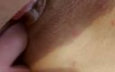 Wet pussy fuck: Jilat memek becek yang dicukur - close up