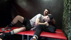 RAW PORN SPY CAM: Patrick Bauer dikongkek tanpa kondom oleh Romantik