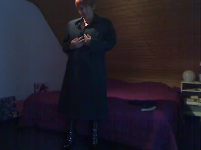 Anna Devot: Annadevot - In long patent-leather boots