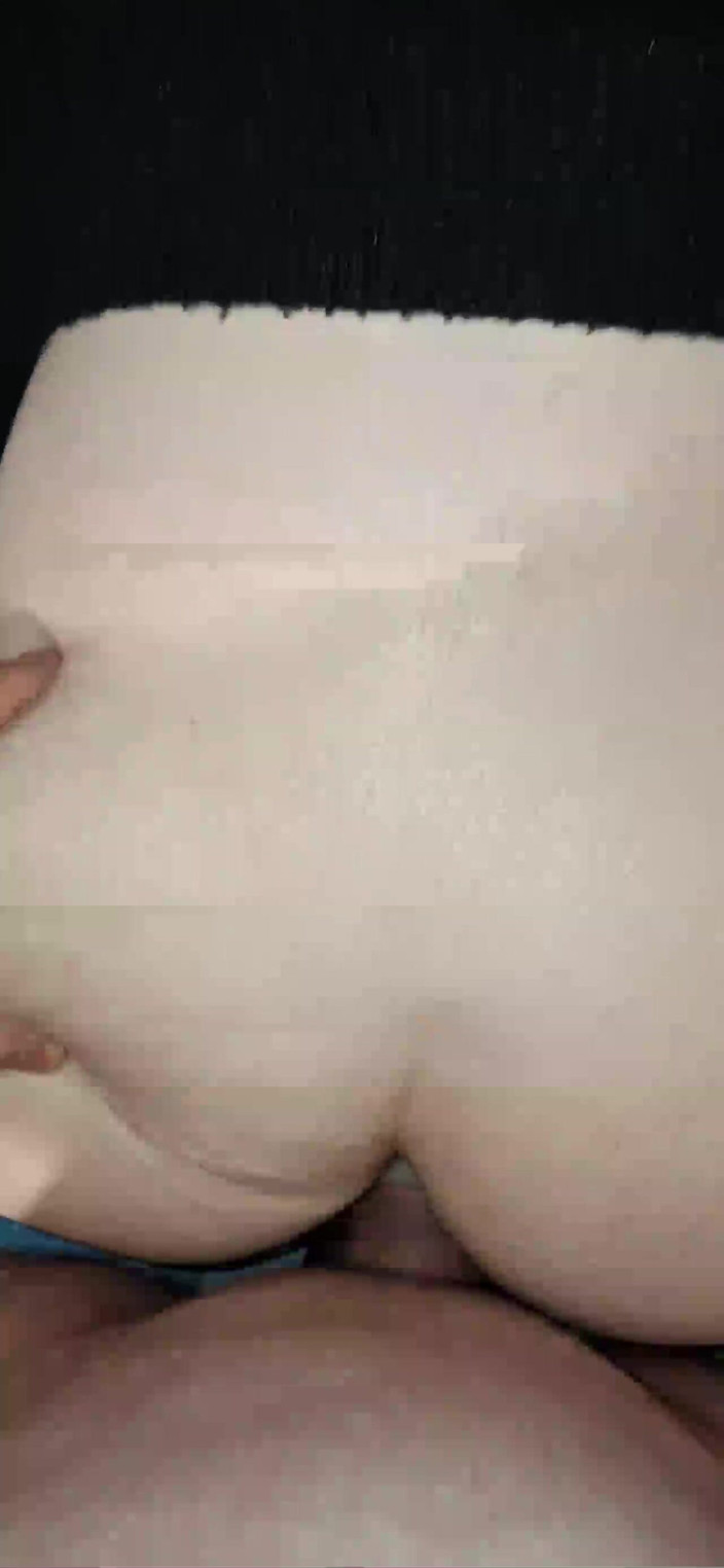 slughole90: Mengongkek dubur poket saya dalam pantatnya