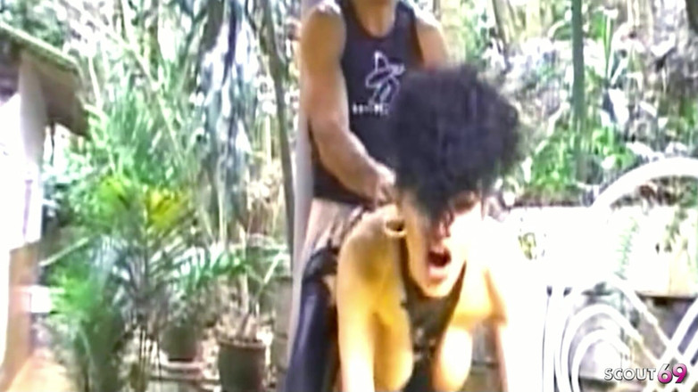 Shemale TS Collection: Tetona latina transexual Marcia follada analmente al aire libre por...