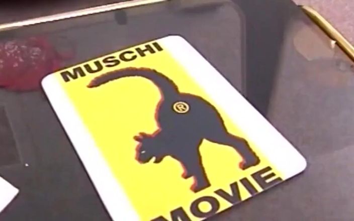 MCG Empire: Deutsche amateur-schlampen gefickt und gefilmt (kompletter porno-film)