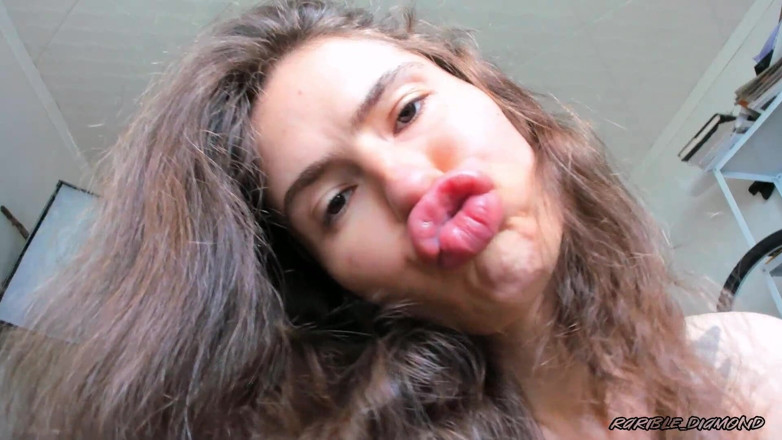 Rarible Diamond: 唇部闻第一人称视角定制