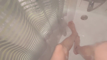 Cumshot feet: in the shower with a good leg and foot massage