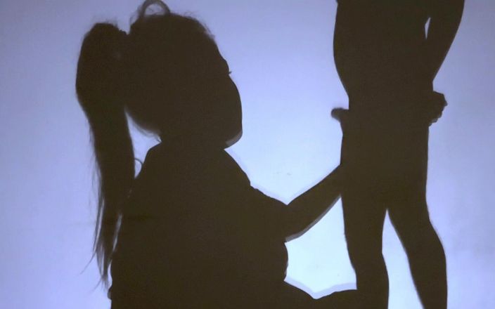 Aria Mia: Sexy macecha mi pomozte stříkat honění, ale já jsem nekontrolovaný...