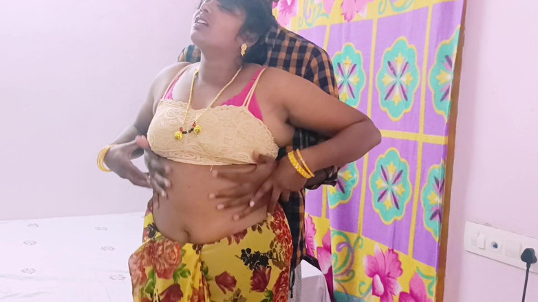 Telugu honey lips: Desi Bhabi Fucking Husband. Telugu Dirty Talks.