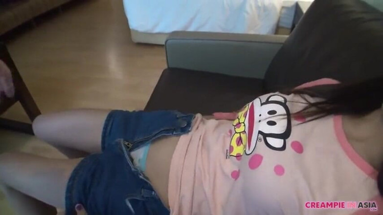 Creampie In Asia: A menina, esbelta e alta como um modo, com sucesso...