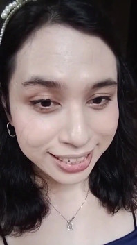 Venkovní sluttiness, ukazování koz a další