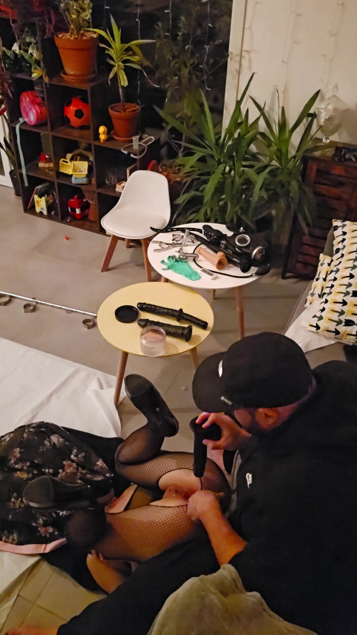 J and rose: Anal Eğitim