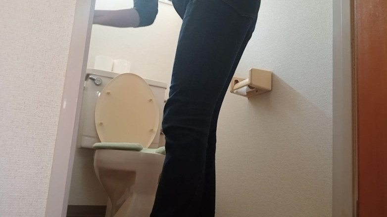 Mayumi Kanzaki: Video Zur Toilette Verheirateter Frau