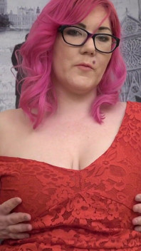 Geile bBW daniela liebt es, sich mit ihren spielsachen zu befriedigen