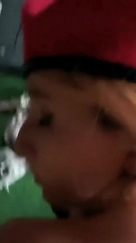 Cammy लड़ाई के लिए तैयार है.. या कसरत?