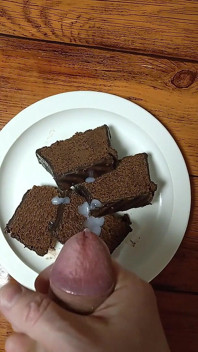 Pastel de chocolate con semen
