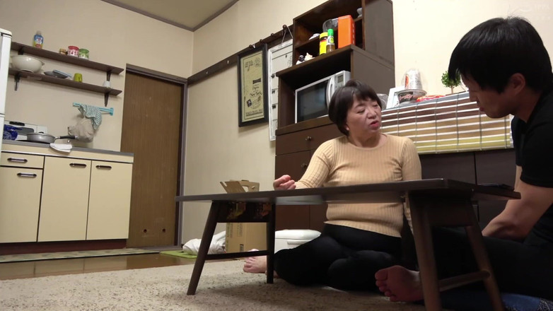 Vulture: Urocza stara dama, która zarządza budynkiem mieszkalnym - naprawdę chcę się...