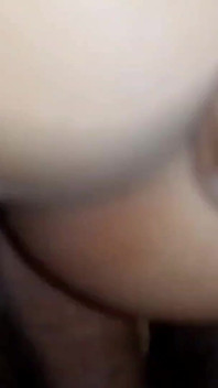Sie ist immer geil nach dem unterricht, deshalb ficke ich sie am ende, ich beende in ihr und fülle ihre muschi mit sperma