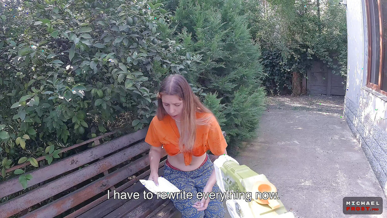 Michael Frost Pro: Giochi bagnati con sorellastra adulta - fantasia di stepfamily