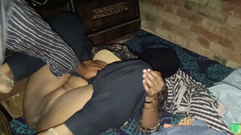 Bhabhi UP: Muskan Bhabhi Bhartiya Lugai