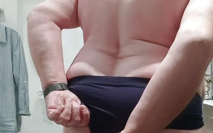 Karlchengeil: Changing My Boxers and a Little Play