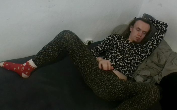Sexy Live: Strip masturbação em uma roupa de estampa de leopardo pt.2
