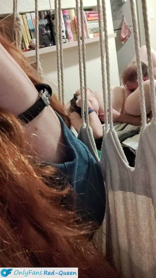 Cuckquean Selfie - Waiting Patiently Listening to a Friend Fucking My Husband for Her Birth Day (Red Queen) Cuckquean Selfie - Waiting Patiently Listening to a Friend Fucking My Husband for Her Birth Day (Red Queen)