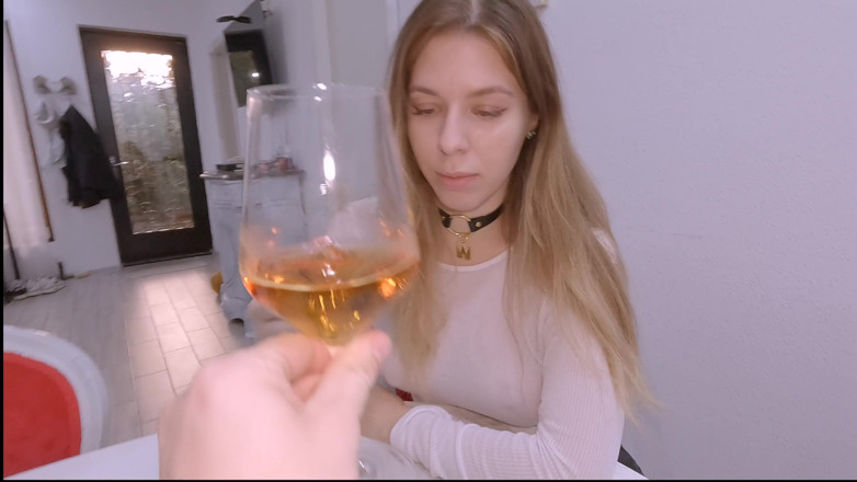 Milfetta: Por que o dedo se eu posso enfiar meu pau...