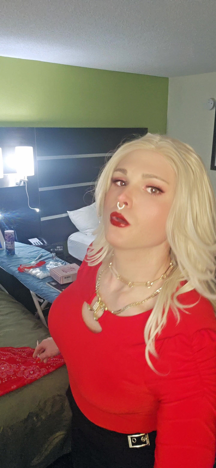 Darkfetish2k: Kylie Rey (shemale) She's Bad She's Nejžhavější kouření fetiš