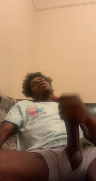 Prettyboy J: 2 handed jerk off