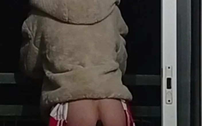 Penelopene27: Femboy Outdoor