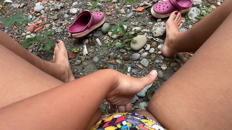 EMY_AND_JONH: Esto De Masturbarme En Publico Me Pone Cachonda