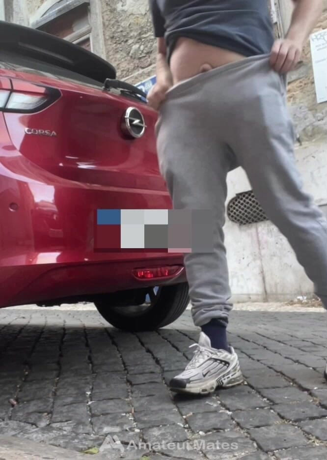 AmateurMates: Подборка Пареньков, Светит Их Член На Улице В Любительском Видео