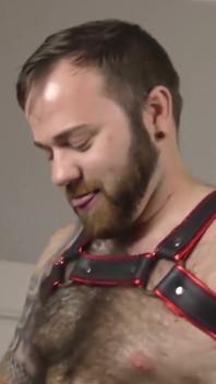 Bearfilms - sumisa oso peludo crudo follada profundamente hardcore
