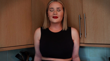 JessieHH: Little Step-sister Step-brother Fucker 4K