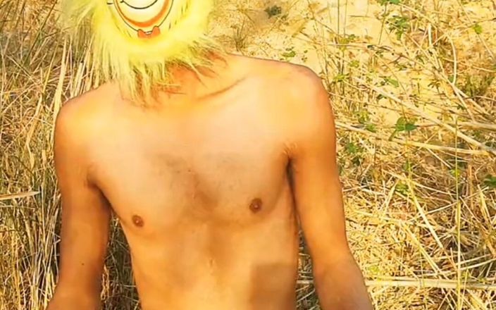 Tani: Follando el culo de una estudiante rusa