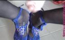 Carmen_Nylonjunge: Blaue high heels spiel