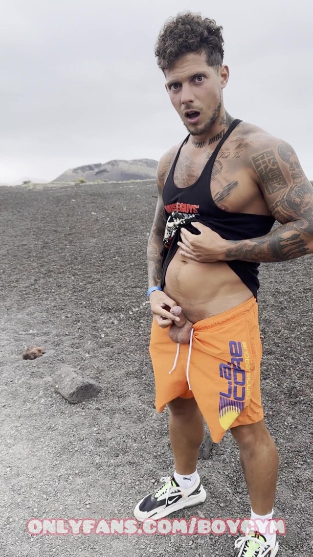 Gay Piss in the Forestanybody Can Discover Me (Boy gym) Gay Piss in the Forestanybody Can Discover Me (Boy gym)