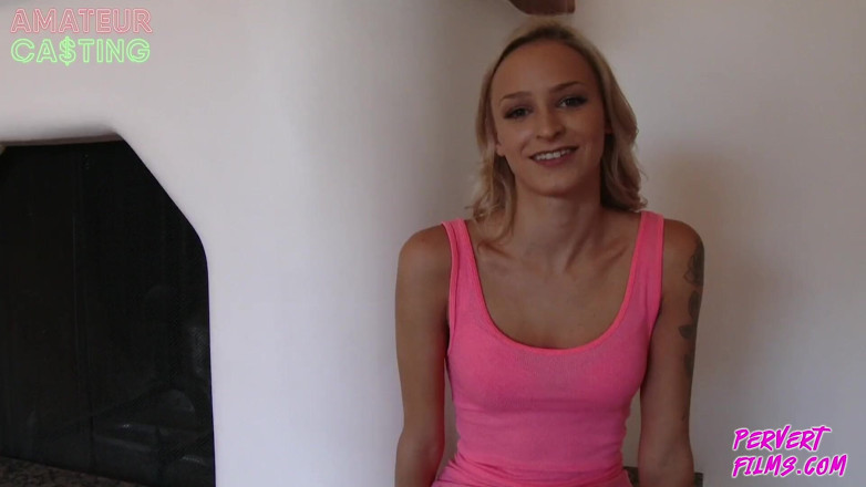 Herb Collins - Bikini Blowjobs: Emma Hix ve Herb Collins