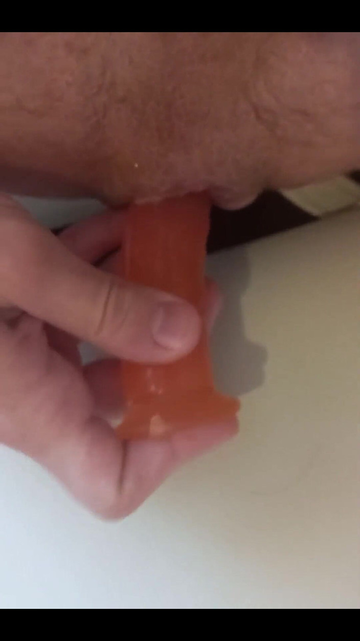 Juliaporno3: Dráždím svou hemoroidální růže až k bodu gigantického výhřezu