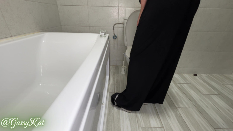 GassyKat: The Daily Toilet Episode 31