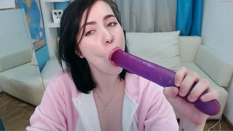 Stacy Moon: 我发现了“肛交”和“女性肛交”润滑油有什么区别