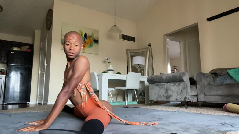 Karma Rainbow Smith D: Orange ya glad I’m androgynous - no pregnancy