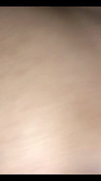 처남은 곤경에 처하게 된 처남을 떠났습니다.